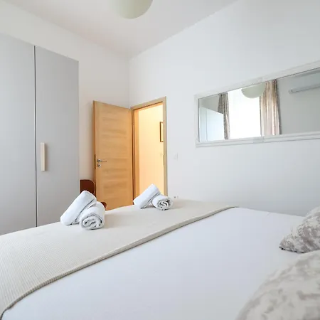 Bay View 아파트